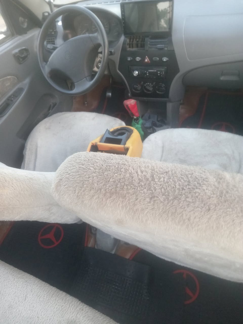 طيبه ٢٠١٥ رقم بغداد انكليزي تحويل مباشر سياره مال جناي نضافته فول السعر ٣٠ وبيه مجال قليل محرك كير خير من الله فقط جاملغ امامي مبدل العنوان كربلاء طوريج ***********
