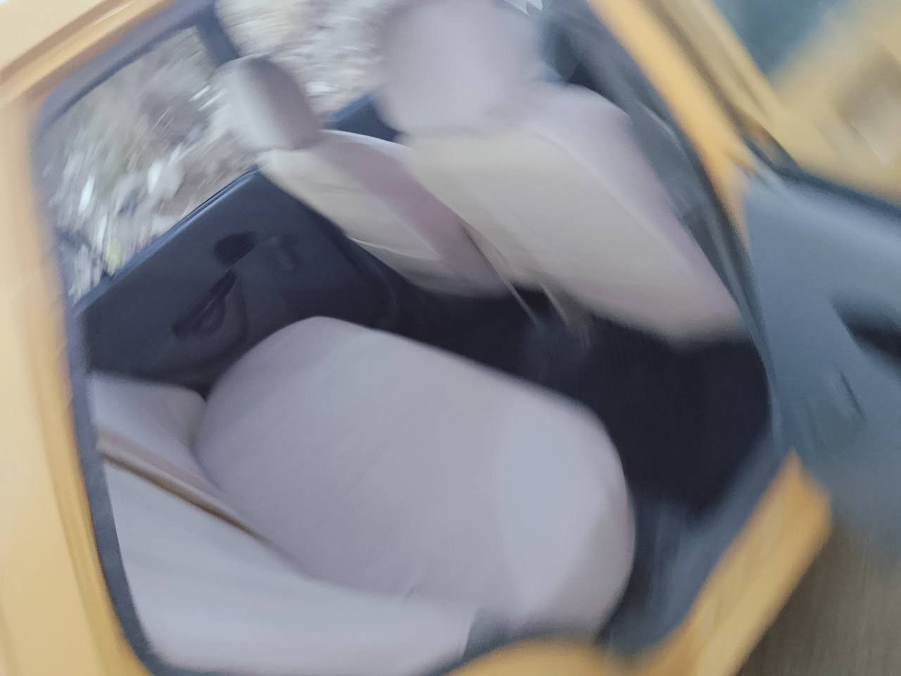 السلام عليكم اقره التفاصيل وشوف الصور زين والسوك كلشي بيه سايبا موديل 2015كفالة عامه من الفتح والتبديل والصبغ العنوان الديوانية حي العسكري الثاني السعر 45وبيها مجال بسبط حك الجيه مكينه على البلاد بيها ضعف قليل كير تبريد شرط تخم تاير الحدادية نص ونص جماعت 40مابيع انته اخوي وتاج راسي حلالك عندك وحلالي عندي الاتصال ***********اثير ***********
