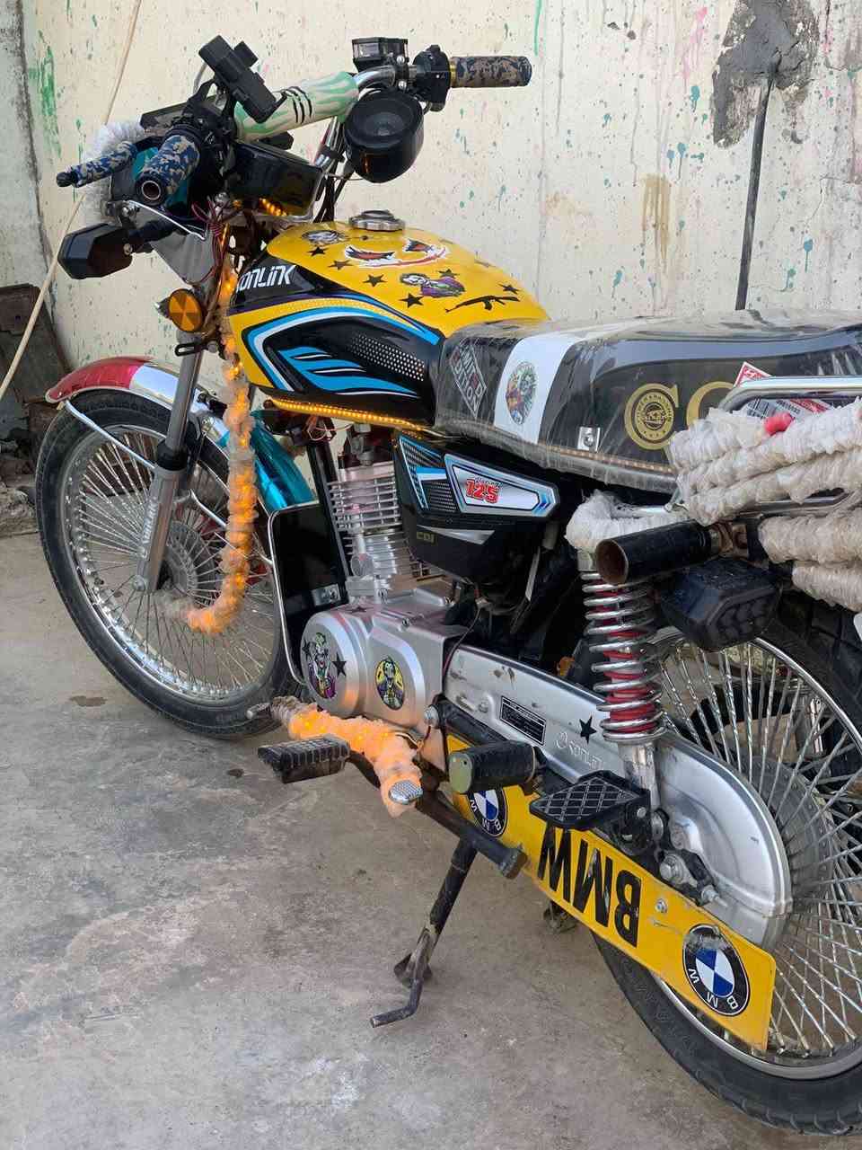 لــلــبــيــع 🎬
تايكر موديل 25 بعده زيرو
 وزن ثقيل .
دشبول شغال .
ضوء عالي و ناصي و ليد حيل قوي .
Mp3 شغال اقواس مغلفه نشرات + نشره بال بگ لايت + اشاير شغال ضوء ازرك +
 محرك ما مفتوح
نشاط فولل 
شرط كلشي شغال ومتروس نشرات 
 تشغل وتطلع ٰ. 
السعر 700 وبيه مجال قليل
المكان بيجي •
الموشراي لايتعبني رجاءءءء •
الستفسار***********
