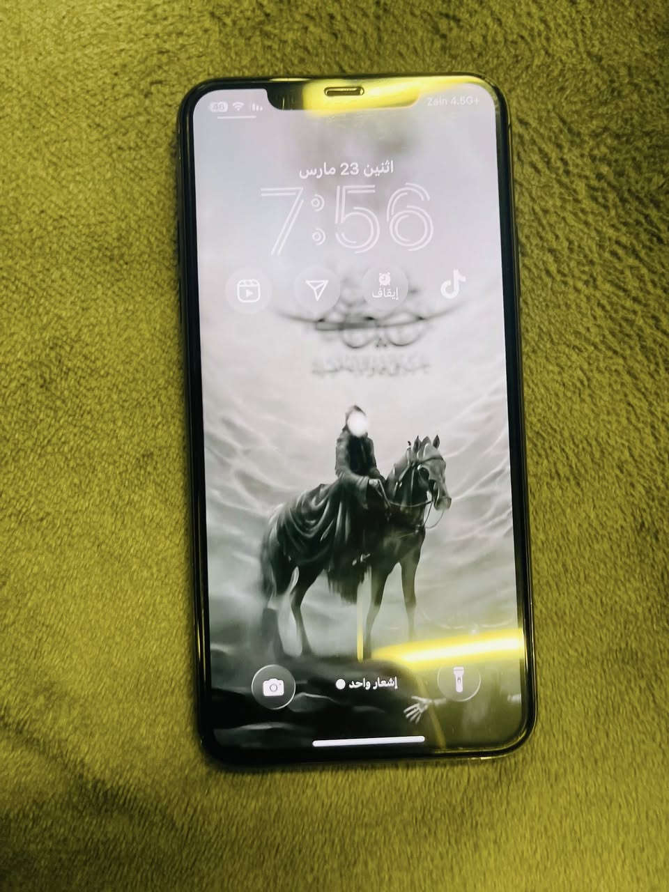 ايفون 11 برو ماكس 
 مستعمل نظافه 💯
ذاكره 512 
بطارية 76 بلادية 
الجهاز ممفتوح وبلادي 
اخر تحديث 26
مثل ماموضح بالصور كلش نظيف 
السعر 375 وبي مجال 
المكان النجف ، الميلاد
***********
