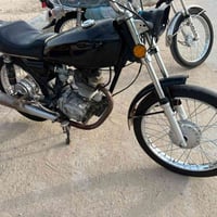 دراجه للبيع موديل 2016 أصولي 500 وبيها مجال قليل الاتصال 07813914381