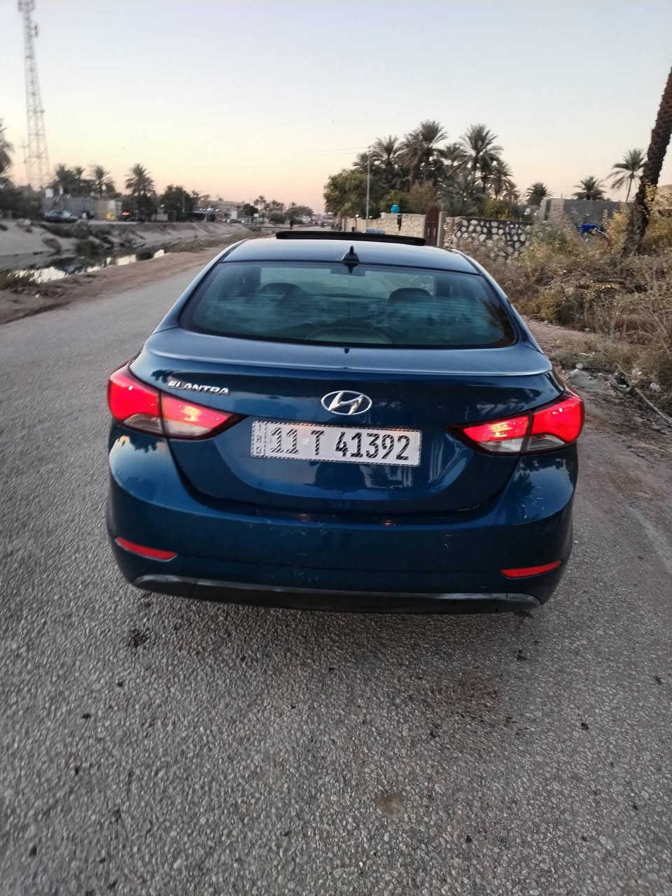 السلام عليكم 
هونداي النترا مديل 2016 وارد أمريكي حادثه من امريكا باب وجاملغ وهنا بالعراق صار بيه بابتين صبغ اثر شخط بدون أضرار داخليه علما السياره نيبل واحد مواصفات السياره فول واحد على واحد .رقم بغداد الجديد بسامينه السياره جاهزه كل نقص مابيه. ماشيه 120. مكينه مامفتوحه . كير.  حداده.  كهربائيات.  تبريد.  كل نقص مابيه كله بشرط. السعر 104 مكان السياره كربلاء 
للاستفسار الاتصال بالرقم *********** اخوان غير متواجد على فيس
