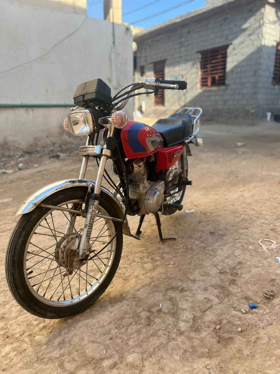 السلام عليكم اربعه كير موديل 2020 أوراق اصولي يعني تكدر ترقم الدراجه نضيفه احله من الصور  600 وبيها مجال مكاني كربلاء الحر الرقمي *********** مكلف بل النشر
