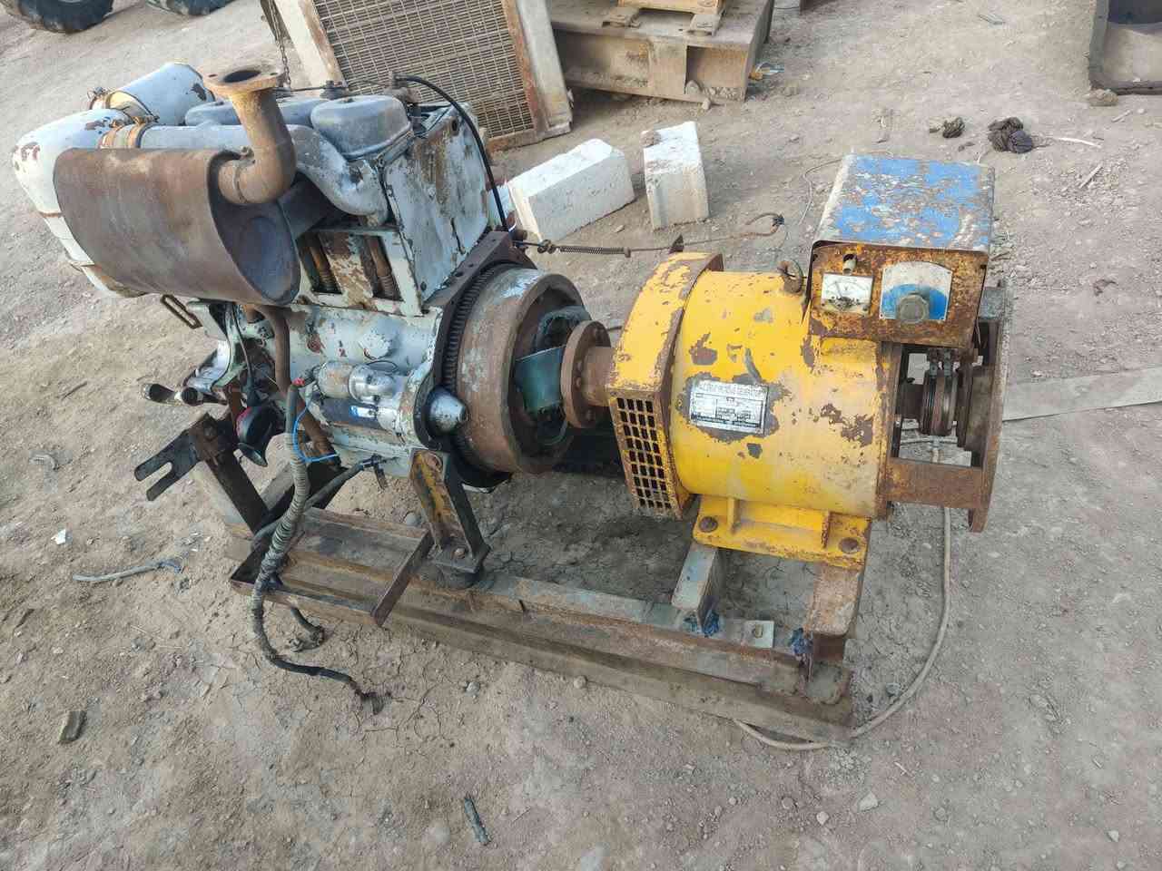 للبيع دويز 3 سلندر شغال 30 كيفي مابي نقص لاصرف ولا بخار للاتصال ***********
