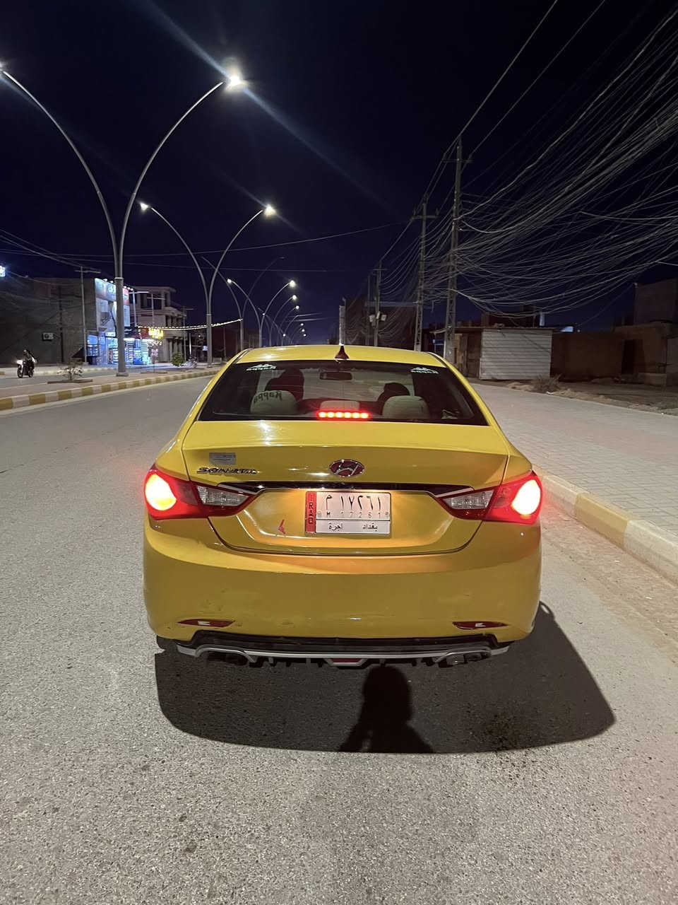 من رخصت الادمن المحترم
سوناتا موديل ١٢
مواصفات عاديه 
حادثها جاملغ خلفي وباب بدون دواخل 
بجم كبس المصد الخلفي كله كبس 
محرك ٢.٤٠٠
كير محرك جدد
صدر امامي خلفي جديد 
مسجل بلوتوث اوكس فلاش 
داخل بيجي 
تبريد قطعتين 
رقم بغداد ثاني يوم التحويل 
السعر /٨٧ وبيها مجال 
مكان الرمادي 
الاستفسار ***********
واتساب ***********
