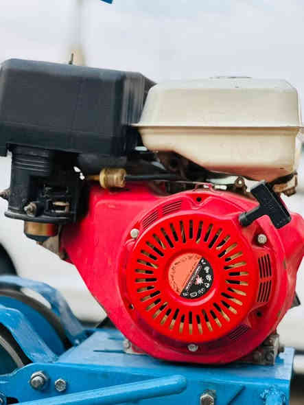 🫡ورشة علي الكرعاوي ترحب بكم 🫡
ونج نجفي مستعمل جاهز للعمل
حديد ثقيل  فلاوين اهين 
سيم 25متر 
لون الونج ازرق
ماطور 13 حصان 
3عرباين جدد مامشتغلات كارتون
مكان الديوانية الحمزه الشرقي
للاتصال *********** واتساب🤳
*********** واتساب🤳
استفسار ارقامنا☝️☝️ موجوده وبخدمتكم
