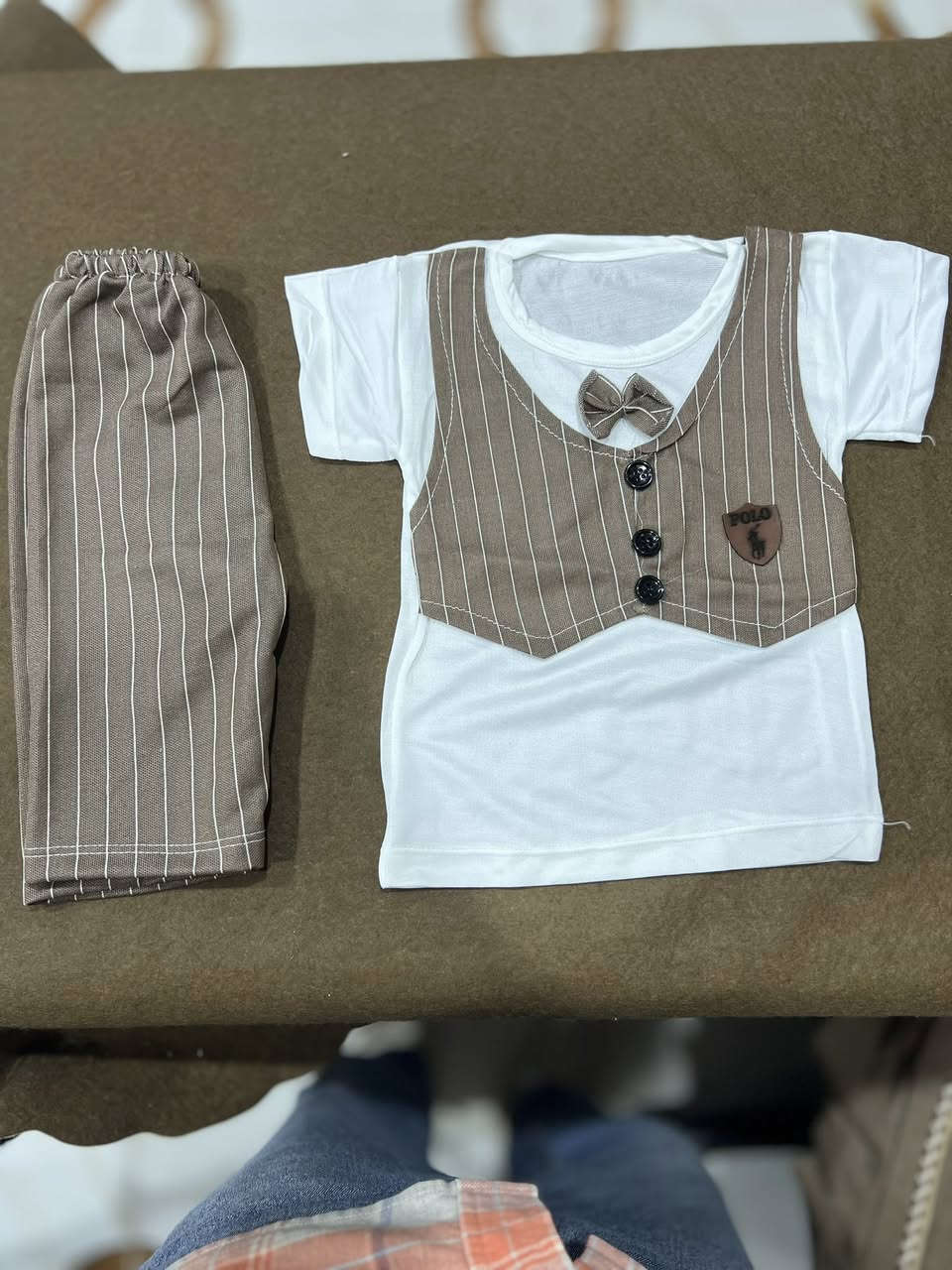 توفر 

طقم ولادي برموده 
يلبس ٥شهر /ال سنتين 
#السعر ٣ تالاف


**إذا كنت صاحب هذا الإعلان وتريد حذفه لأي سبب، رجاءا أرسل رسالة إلى الدعم الفني**