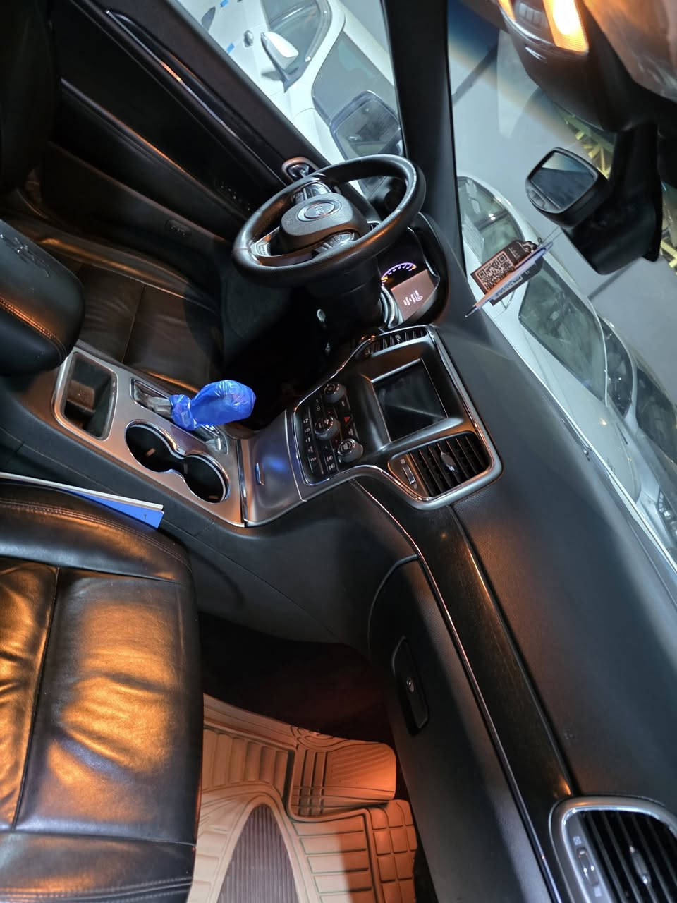 جيب موديل 19
فول سياره
المكان هيت
***********
