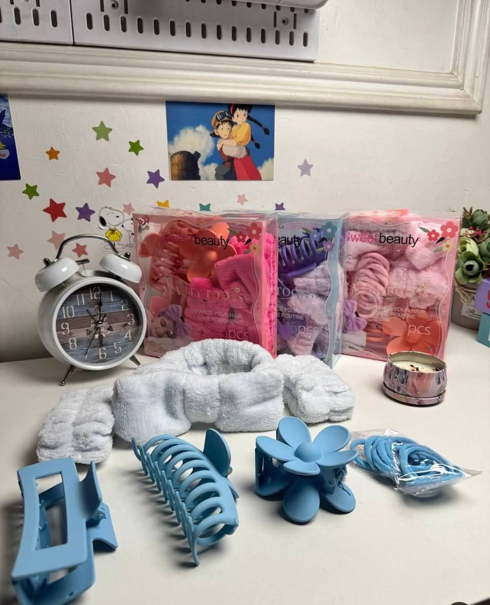 بوكس العناية بالبشرة يحتوي على :
طوق شعر 
وقراصات عدد ٣ 
وكيترات 
وماسكات اليد 
ومتوفرة بأكثر من ٥ ألوان 
السعر 3 بس ❤️.
واتساب *********** او ماسنجر
