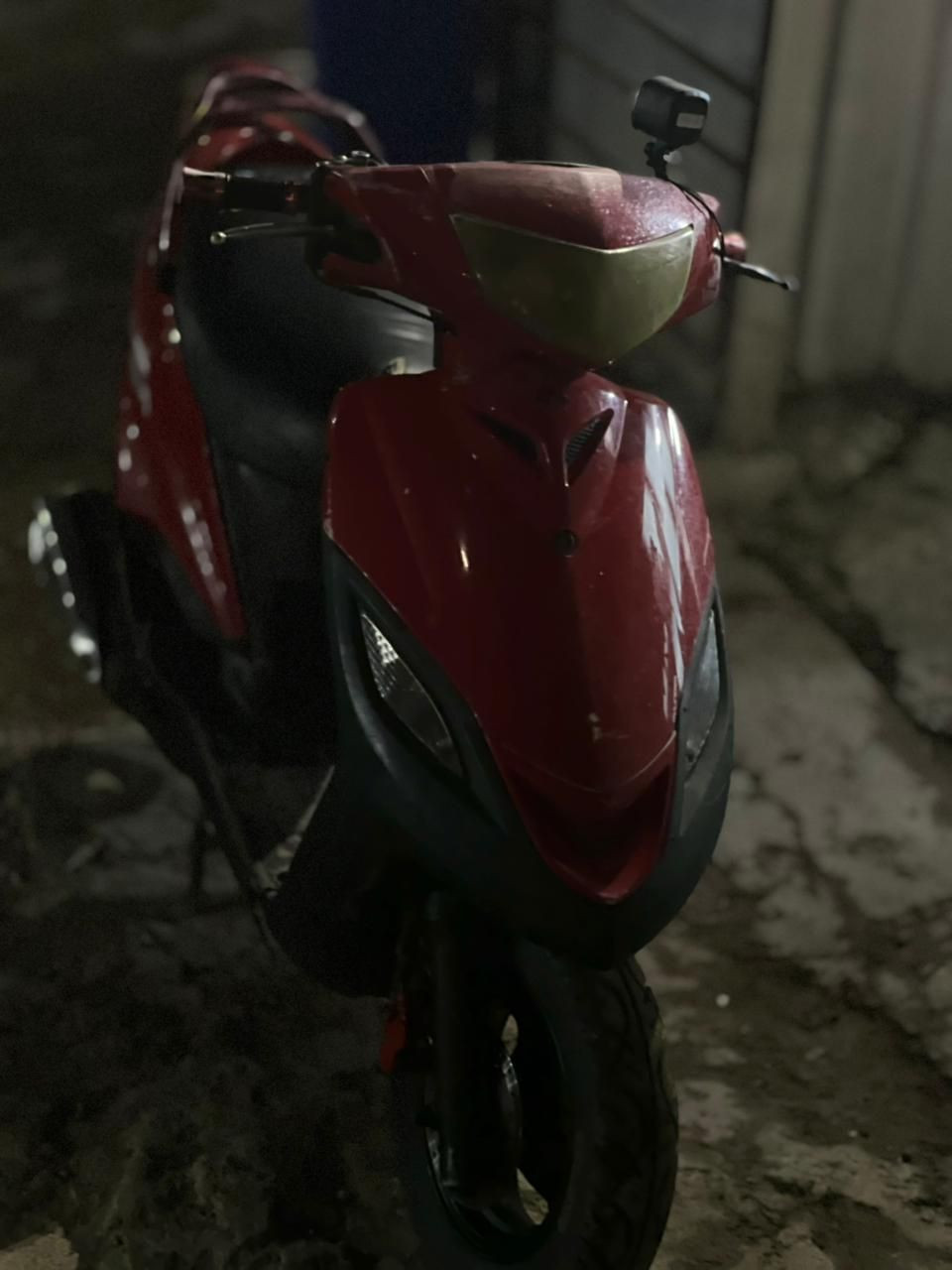 السلام عليكم دراجه للبيع ماكس 140 ماشالله شلعه ومعدل سلف شغل كهربائياته شغاله سلف شغال بس رايدله كتف سعر 4 آلاف سعره دراجه 300وبيه مجال  مكاني الغزاليه يم راءسه الوزراء رقم بي واتساب ***********
