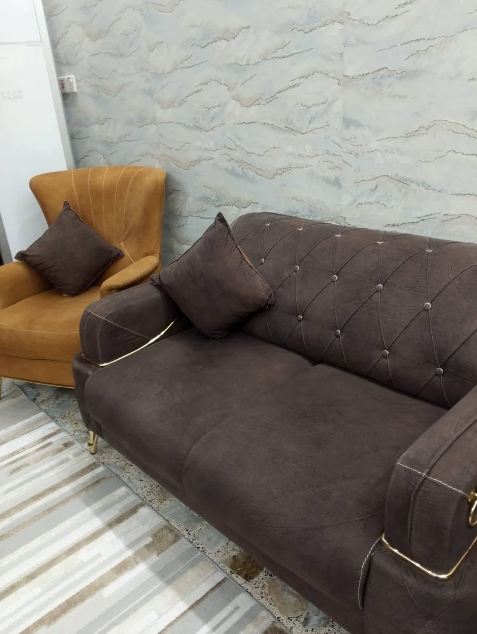 أثاث إستقبال كامل للبيع


**إذا كنت صاحب هذا الإعلان وتريد حذفه لأي سبب، رجاءا أرسل رسالة إلى الدعم الفني**