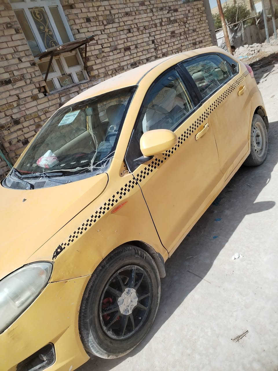 للبيع شيري فلاوين محرك كير مكفول كشر نضيف كدامك غرفه جديده سياره حلوه نضيفه مالك يمي نجف رقم نجف مكلف بنشر هاذ رقم صاحب سياره ***********
