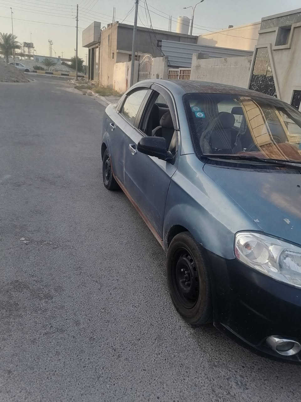 السلام عليكم سيارة افيو موديل ٢٠٠٨ سياره جاهزه بيه القماره جارده أثر فابلاون وبيه اخياس بل دواسات ومعمره أمامكم السياره يرادله صبغ السعر 47 وبيه مجال رقم الهاتف *********** العنوان فلوجه شارع الثرثار مقابل محطة القطار
