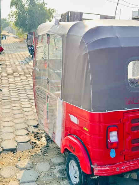 تكتك للبيع 17طالعه ب18مكينه 20تكتك تعمير جديد كلشي مكينه هسوهه مجفتهه  تكتك أوراق تحويل 2يوم سعر 3800وبيهه مجال مكاني طوريج رقمي***********
