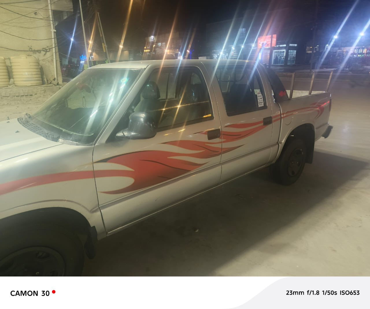 السلام عليكم للبيع بيكم جي ام سي موديل 2000 كير ومحرك بطة السيارة مصبوغة عام  تحويل ثاني يوم هزّة جديدة السعر 54 ورقة وبيها مجال للطيبين مكلف بالنشر للتواصل مع صاحب السيارة للاتصال بالرقم ***********
