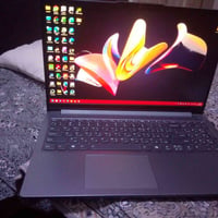 Lenovo LOQ 15IAX9E المعالج: Intel Core i5-12450HX (الجيل الثاني عشر) ا...