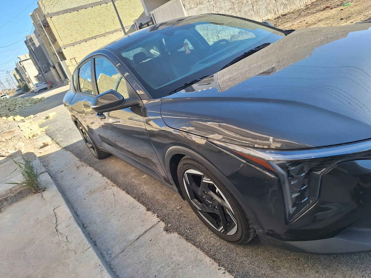 السلام عليكم
(كيا K4 2025 EX)رقم بغداد مميز  بأسمي و صور الحادث مرفقة مع صور  بدون ارباك بدون دواخل   
المواصفات
/بصمة / هندبريك دكمة / لايت LED  / مكينة 2000 دوش / شاشة كبيرة متصلة ديجتال / اوتو هولد / LED امامي وخلفي / قيادة ذاتية / كامرة دوارة / رادار تعديل مسار / اوتو بريك / رادار جانبي / مود درايف / تحكم ستيرن / كروس سرعة /مانع انزلاق / بلوتوث / اواكس / USB / شاحن لاسلكي 

مكاني بغداد الشعب 
السعر ١٨٥ ورقه 

للتواصل *********** واتس اب مراسله
