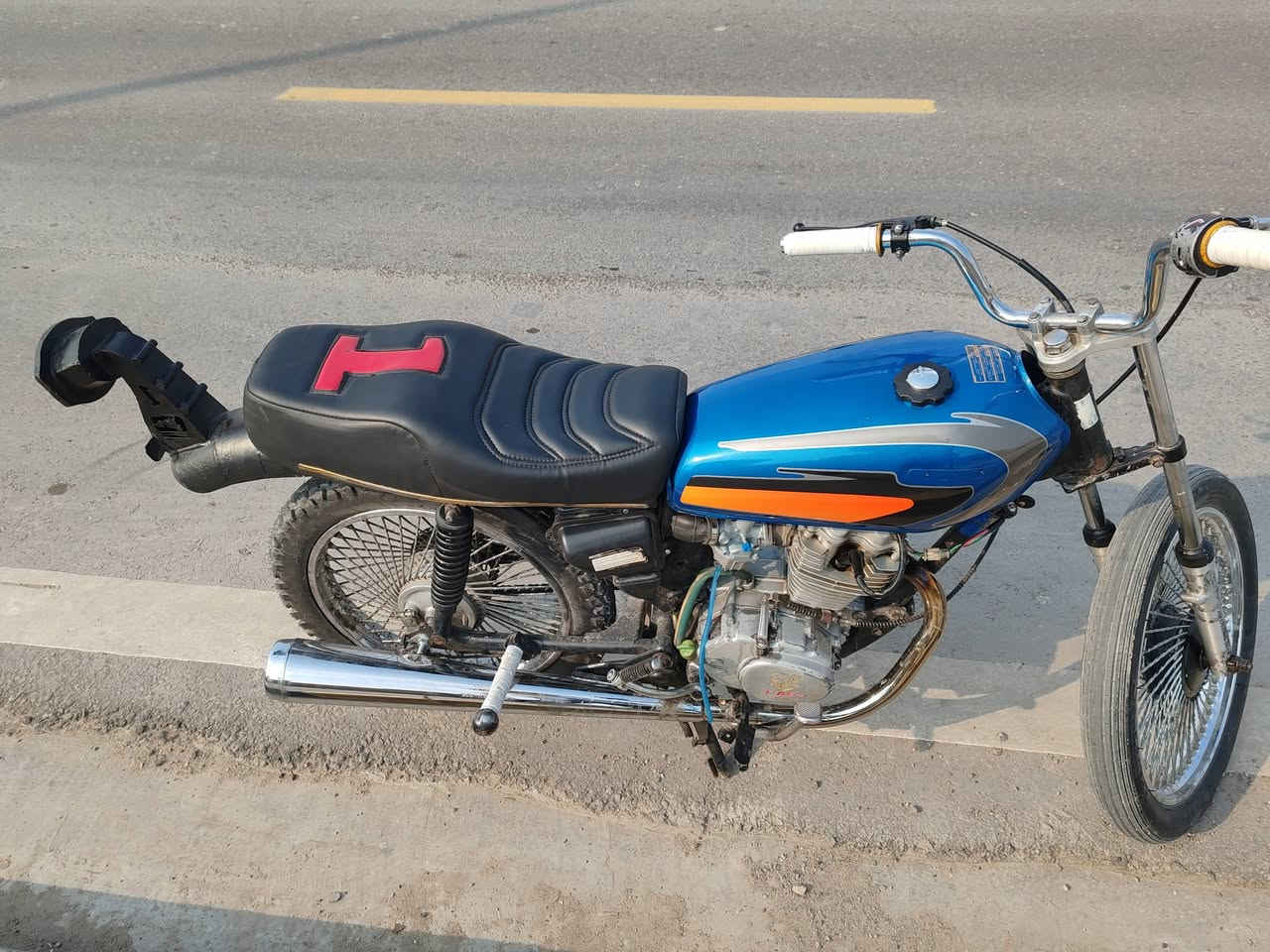 سلام عليكم
ايراني تايكر 4 كير
نظيفة لا نضوح لا تبخير الدراجة خير من الله فقط الدبل معوج ول ماشة معوجة
السعر 350
العنوان بغداد الجديدة
***********
