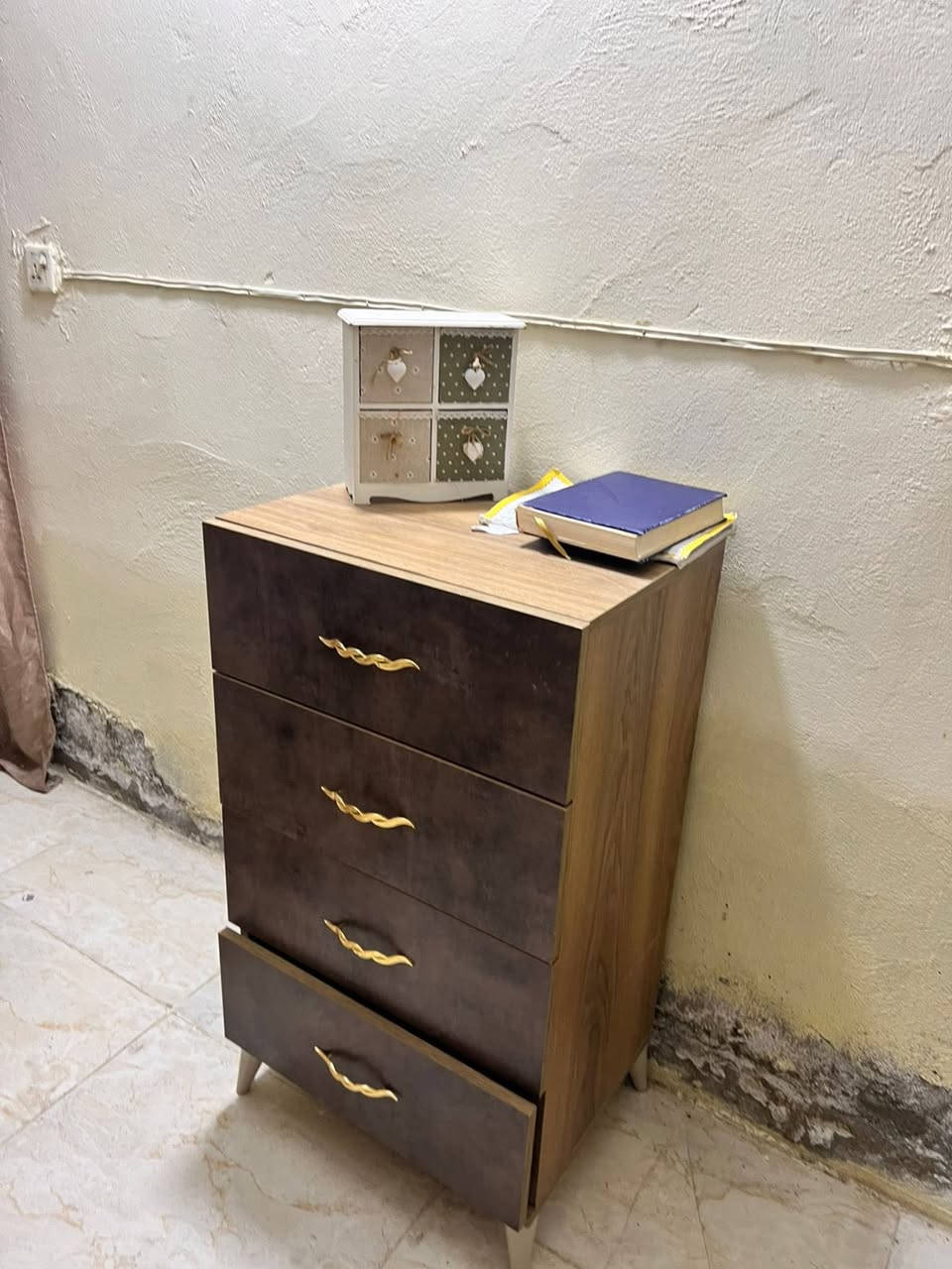 غرفة نوم للبيع ب ٤٥٠ بدون فراش مع الفراش ٥٥٠ بيه مجال بسيط عنوان بعقوبة الكاطون 

‭+٩٦٤ ٩٦٤٧٧٥٧٧٩٧٢٧٧‬

‭٠٧٧٣ ٤٢٦ ٦٣٢٧‬
