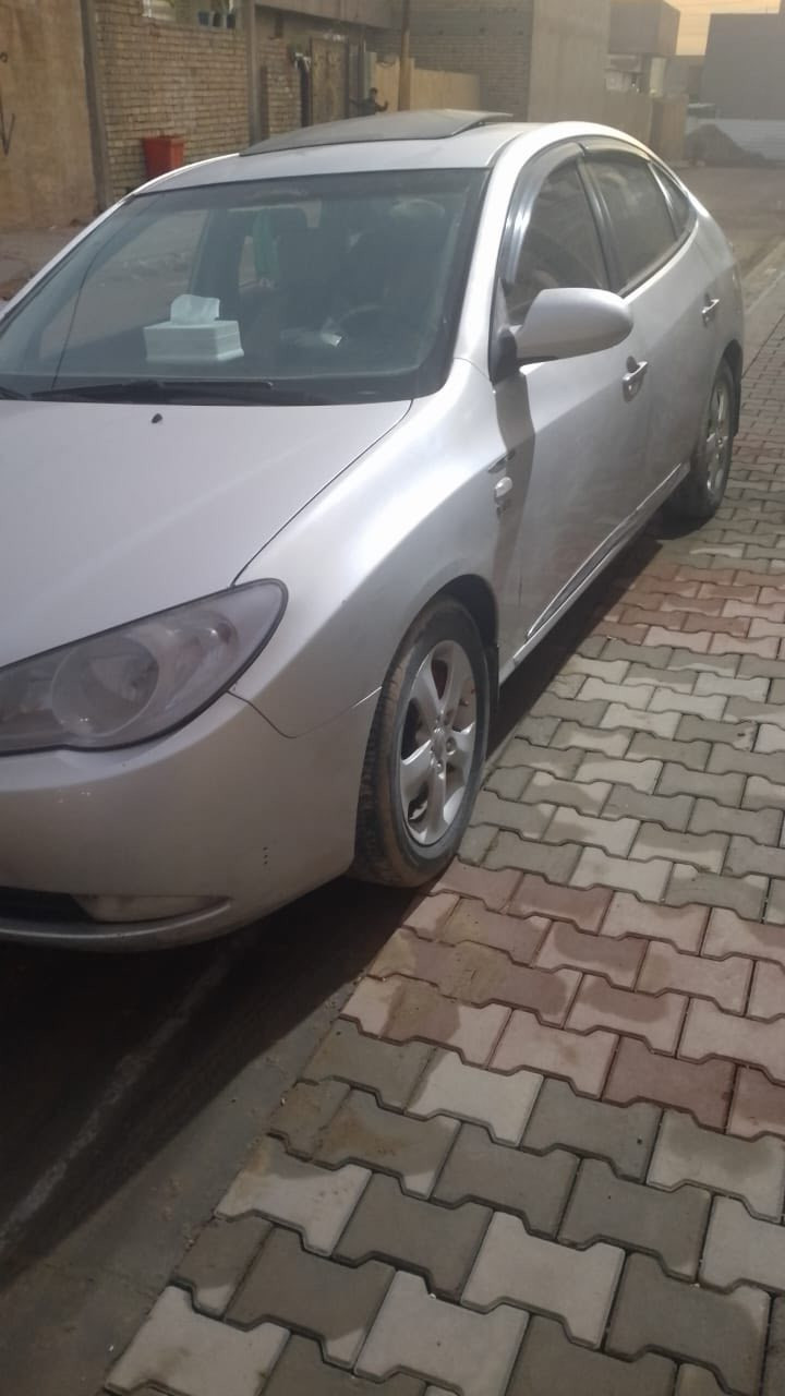 أفانتي أدوات محرك كير خير من الله حداديه جديده تخم تاير جديد منظومة زنون سياره جاهزه من كلشي   السعر 42$رقم ***********
