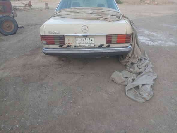 السلام عليكم مرسيدس للبيع موديل 83 مكينه بطه 3000 كيرما يشتغل ما اندل راعيها مكفوله من عشائر والسرقه السعر18 رقمي هذا *********** مكان واسط قضاء الحي
