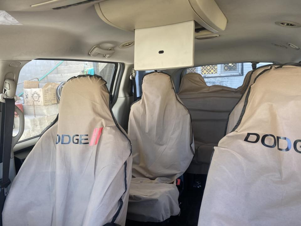 السلام عليكم دوج كرفان للبيع موديل 2015فأت الSXTتحكم ستيرن مثبت سرعه شاشه كشن كهرباء أبواب كهرباء ترحيب لد نهاري حادثها بامريكا الجاملغ الأمامي تم تبديله بدون صبغ وبل عراق بيها جاملغ وبنيد صبغ فقط يعني قطعتين صبغ فقط باقي السياره جاهزه مكينه كير حداديه تبريد كله جاهز تبريد 3قطع رقم بصره المكان البصره السعر 145وبيها مجال الاستفسار ***********
