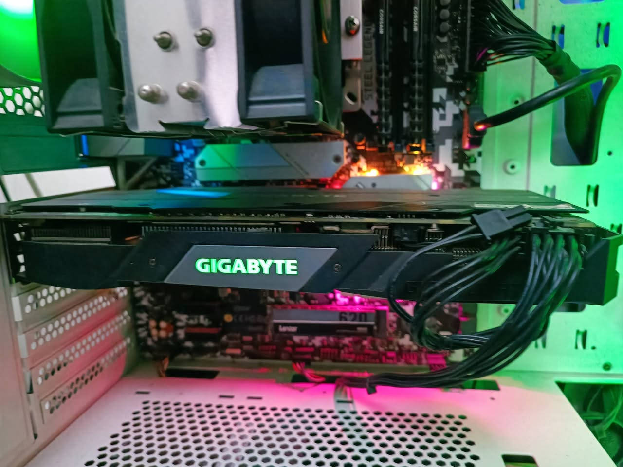 السلام عليكم
RTX 2060 Super Gigabyte Gaming OC 3x
نسخة مكسورة السرعة 12% من كيكابايت
الكرت جدا نظيف مابي اي مشاكل و حرارته حلوة 65 الى 70 تحت اقصى ضغط
السعر 240 الف
مكاني بغداد الدورة هور رجب


**إذا كنت صاحب هذا الإعلان وتريد حذفه لأي سبب، رجاءا أرسل رسالة إلى الدعم الفني**