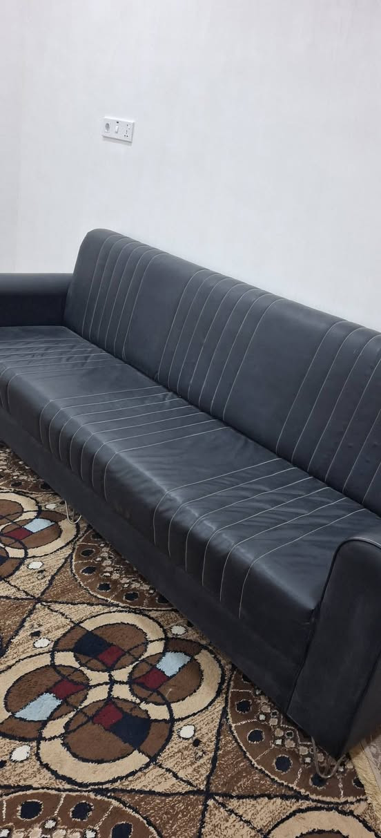 ميز مكتبي إيطالي  عدد ٢ سعر الواحد ١٠٠ 
ديوان ١٠ نفرات تسكام ٤٥٠
زوليه  ايراني ٣ ×٥ السعر ١٢٥
زوليه إيراني ٢ ×٣ السعر ٨٠
ميز شاشه السعر ١٠٠ 
أوتي بخاري عامودي السعر ٥٠
زوليه ٢٥٠٠ × ٣٥٠٠ السعر ٣٠ 
قنفه تخم شامواه الطول مترين ونص السعر ١٥٠ الف
ميز وسطي مع طبلات سيت كامل السعر ١٠٠


**إذا كنت صاحب هذا الإعلان وتريد حذفه لأي سبب، رجاءا أرسل رسالة إلى الدعم الفني**