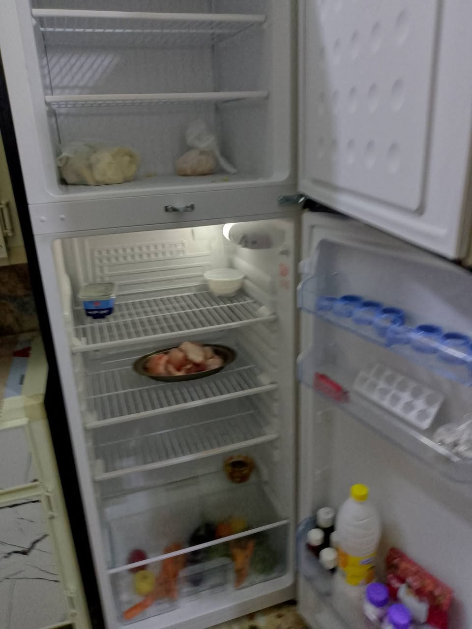 السلام عليكم ثلاجه للبيع اقسم بلعباس ابوالفضل صار شهر من اشتريتها لاكن العوز خلاني  450 الف الحرية الدور مقابل حديقة طارق ابن زياد


**إذا كنت صاحب هذا الإعلان وتريد حذفه لأي سبب، رجاءا أرسل رسالة إلى الدعم الفني**