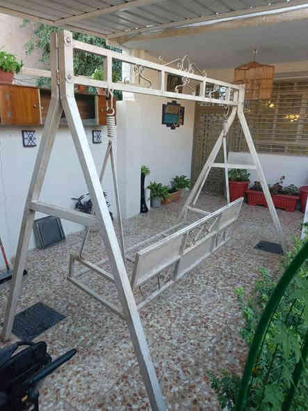 مرجوحه اصليه شغل قديم وحديد ثقيل المكان حي أور سبع قصور شارع ابو علي واتساب *********** اتصل واني بخدمتكم
