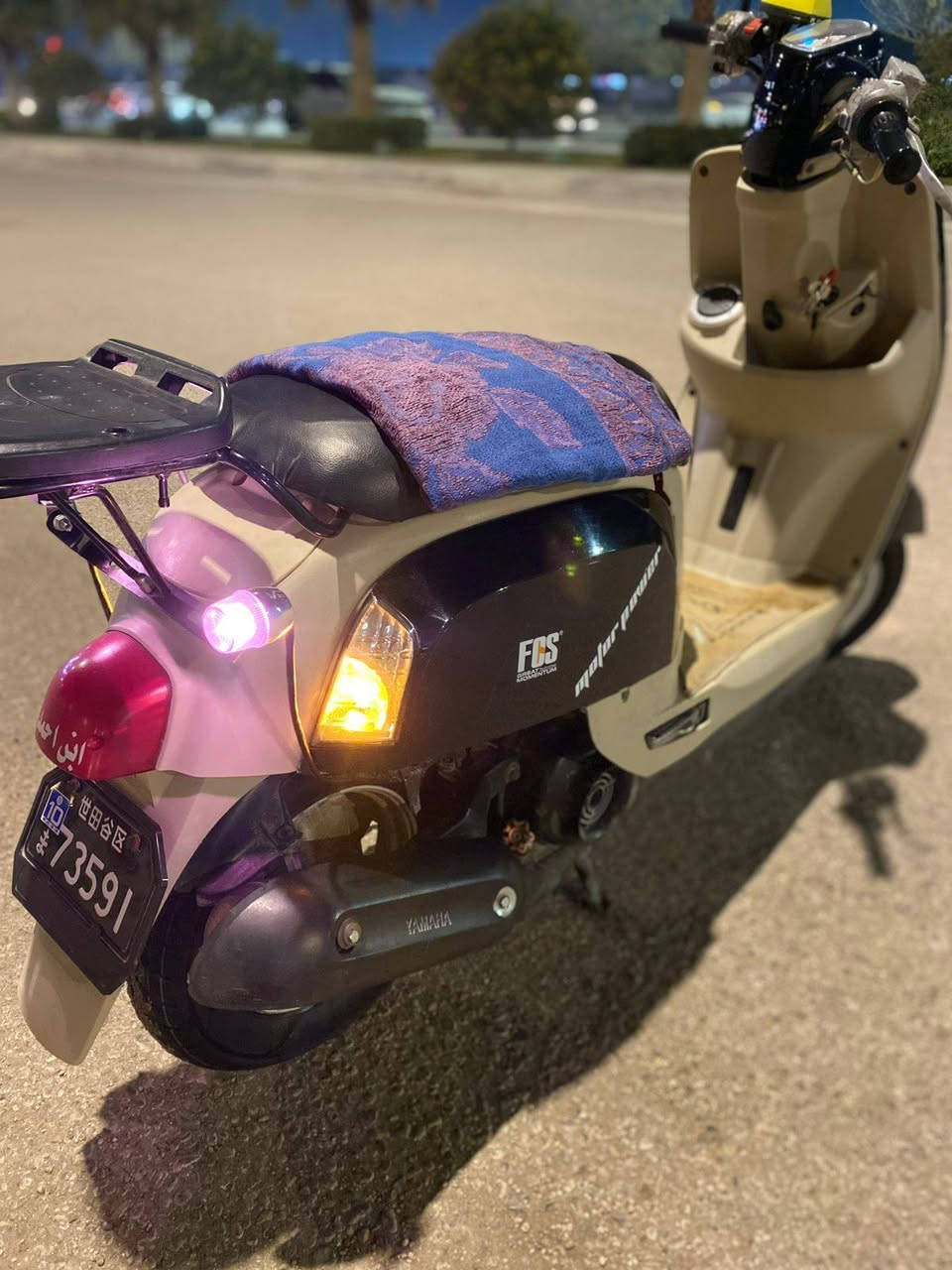 سلام عليكم من رخصت مدير الكروب 
البيع دراجه ماكس بوليس الكفر اسود ودواخل كريمي دراجه نضيفه ما مفتوحه كلشي نضيف نكره سلف هندر واحد اشاير شغالات هورن شغال الكل يشتغل   بس الكفر تجاري 
دراجه خير من الله فول ***********رقمي واتساب
المكان كربلاء حي العسكري
