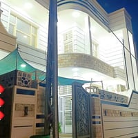 بيت موقع جغرافي جيد جدا خلف جامع الامام مالك بن انس مباشرة المساحة 200...