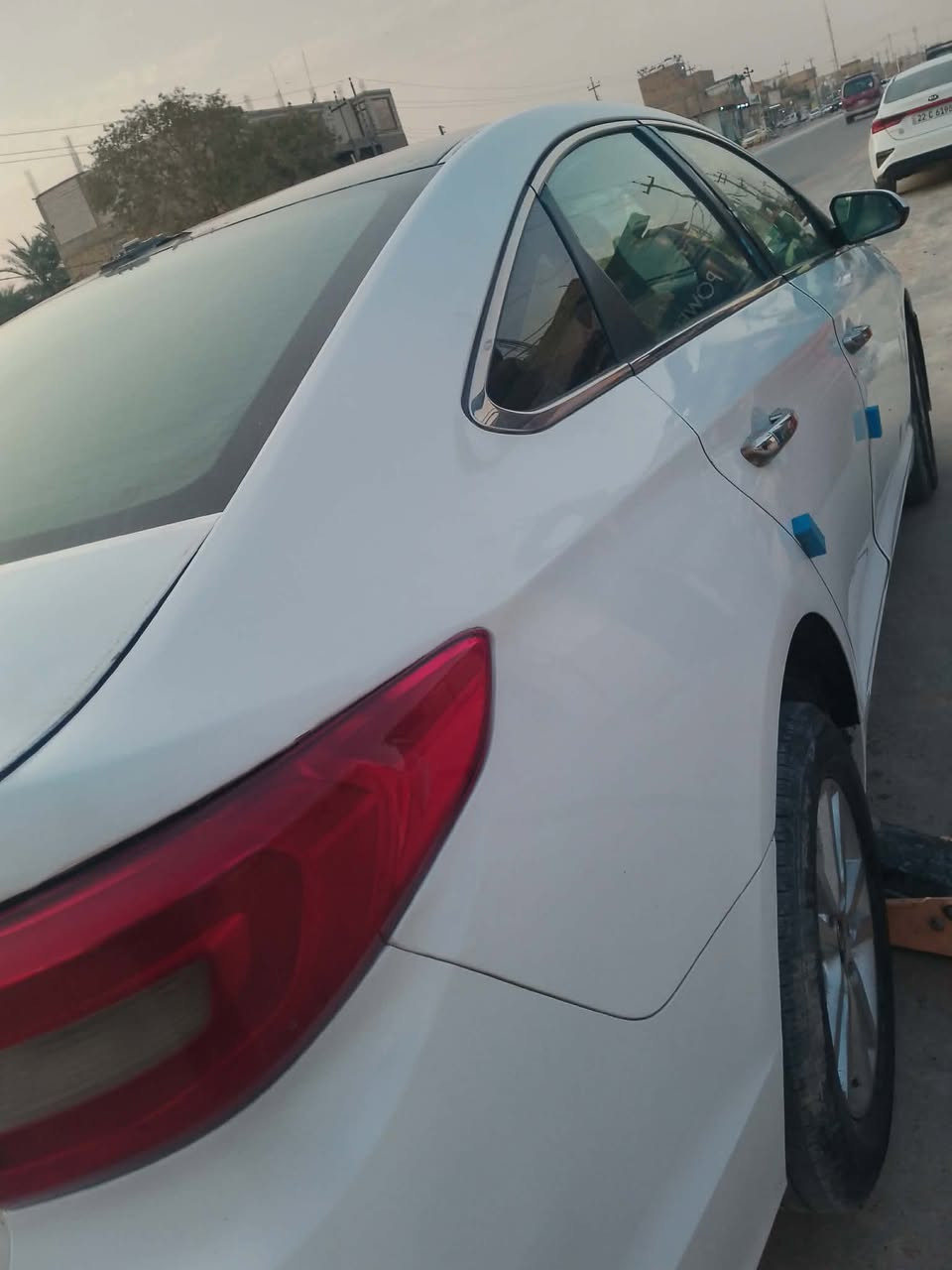 السلام عليكم
 للبيع سوناتا موديل 2015 وراد أمريكي بيه اربع قطع تبريد شغال سياره جاهزه موصفات فول عدا الفتحه السعر ١٢٠ 
غير متواجد ع الفيس ***********
