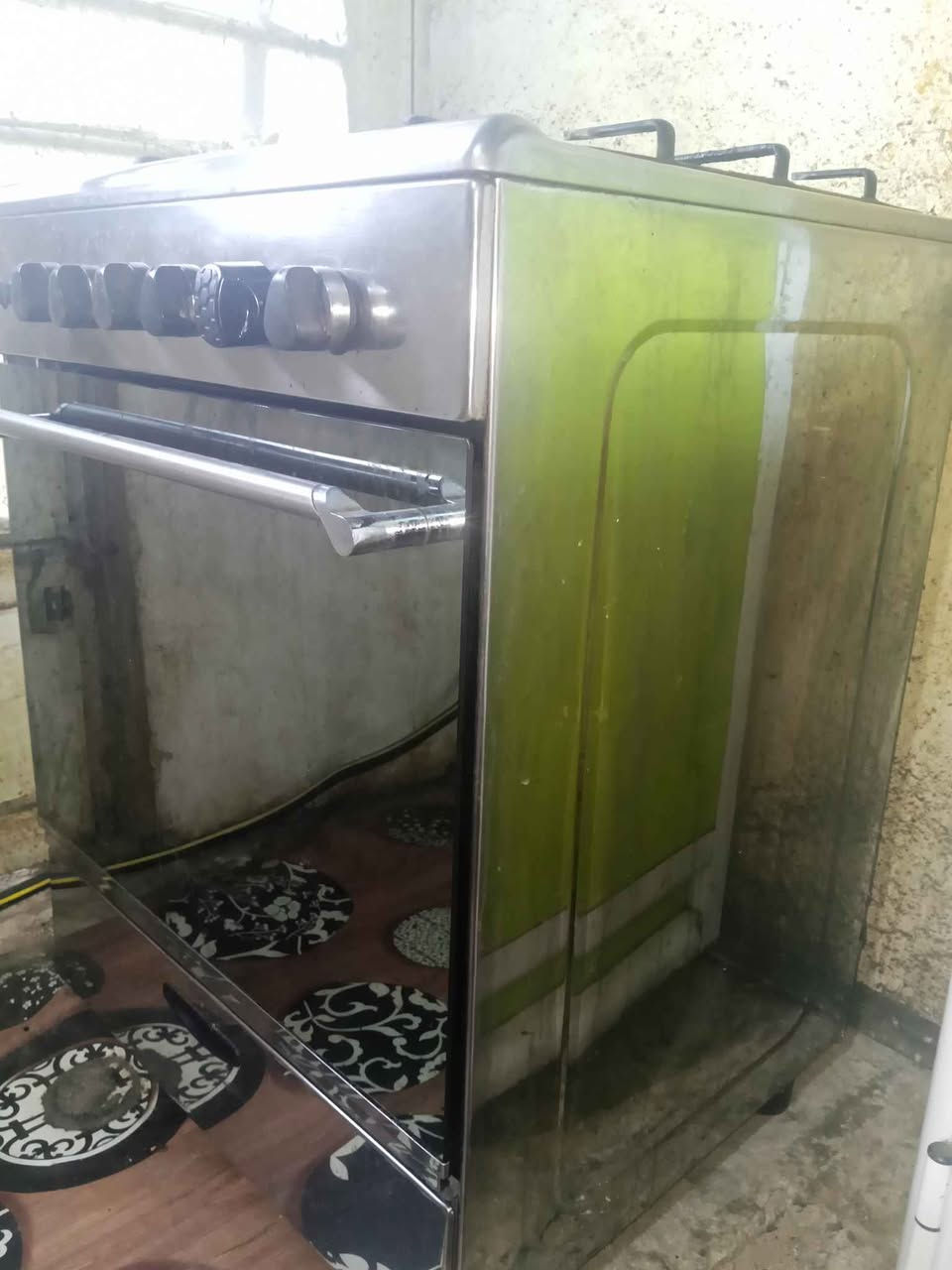 غراض للبيع طباخ مصري كاونترات قنينه متروسه جربايه كنتور ومرايه شراي يتصل او يراسلني *********** كربلاء, العراق
