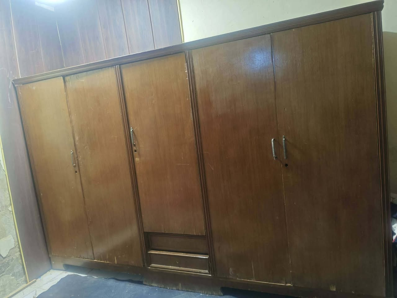 غراض للبيع مكان دوره ابو دشير اكو توصيل شراي وتساب ***********
