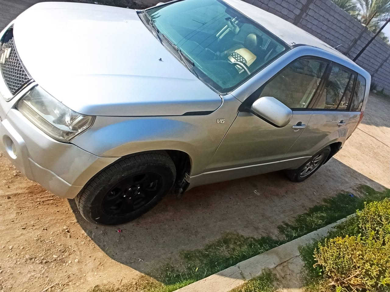 السلام عليكم...بيع مستعجل السعر 58 قفل 
سوزوكي فيتارا ياباني 6 سلندر مكينة 2700 موديل2008
رقم بغداد مشروع وطني سنوية باسمي لل2028
سيارة وارد أمريكي تبديل جاملغ جهة لسائق مصبوغة حزام جمالية فقط مكفولة من المعجون والضربة كير ومكينة مكفولات .
مكاني بغداد / تاجي  
***********
