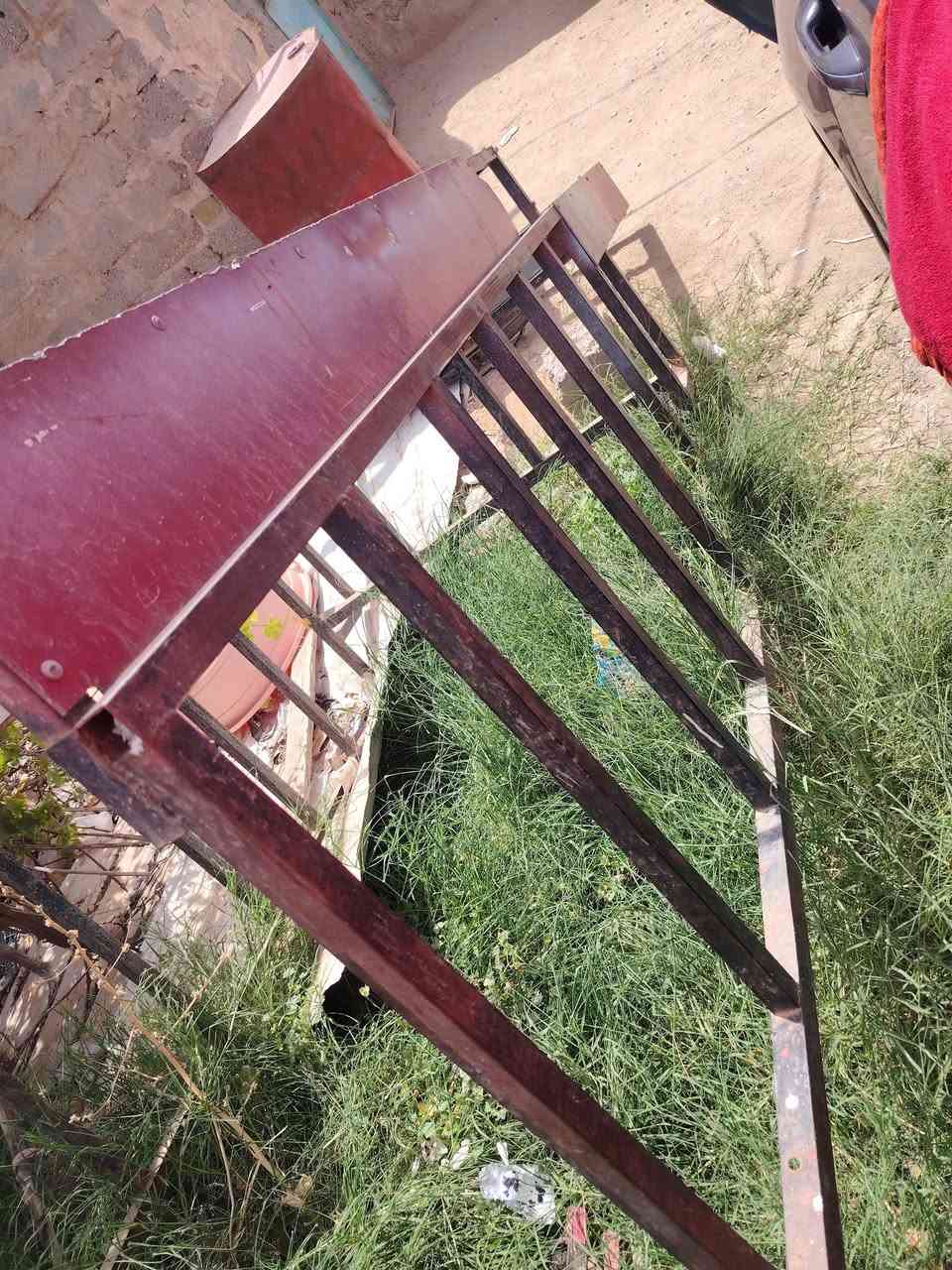محجر نضيف للبيع قيم باليرضي الله مكاني حي العامل هذا رقمي ***********
