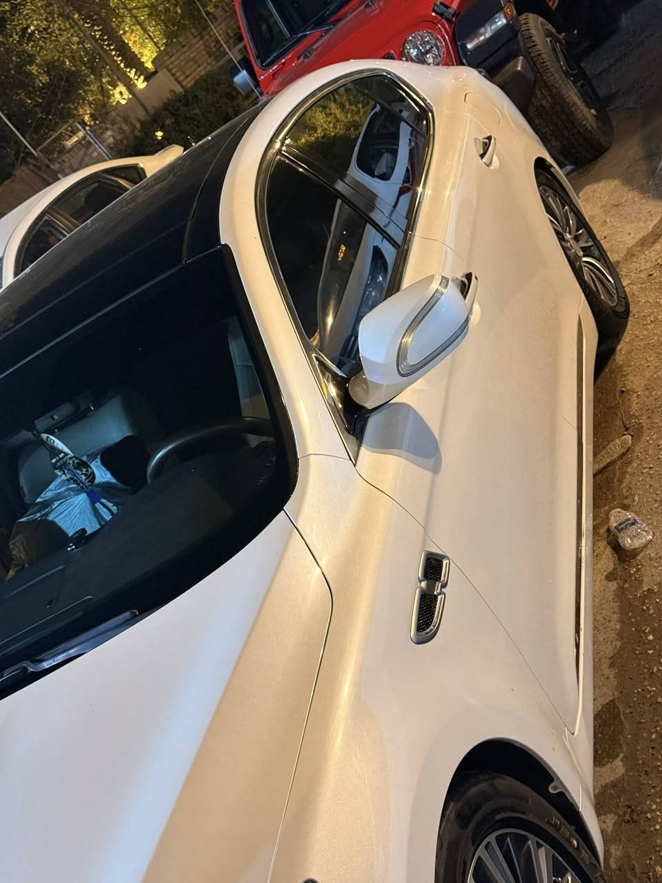 السلام عليكم ورحمة الله وبركاته 
للبيع كيا كوريس 2016 الشكل الجديد فول الفول فئة ثانية vip سيارة كفالة عامة من جميع نواحي كير ومكينة كله بشرط صبغ تبديل كله بشرط سونار سيارة استعمال شخصي سيارة فول مواصفات بانورما ٥ ويل كب ٥ بصمة جنطة شفط السيارة مواصفات لا تعدا ولا تحص فول الفول ماشية ١٥٥.٠٠٠ الف بسمي رقم اربيل مكاني بابل الحلة
***********
