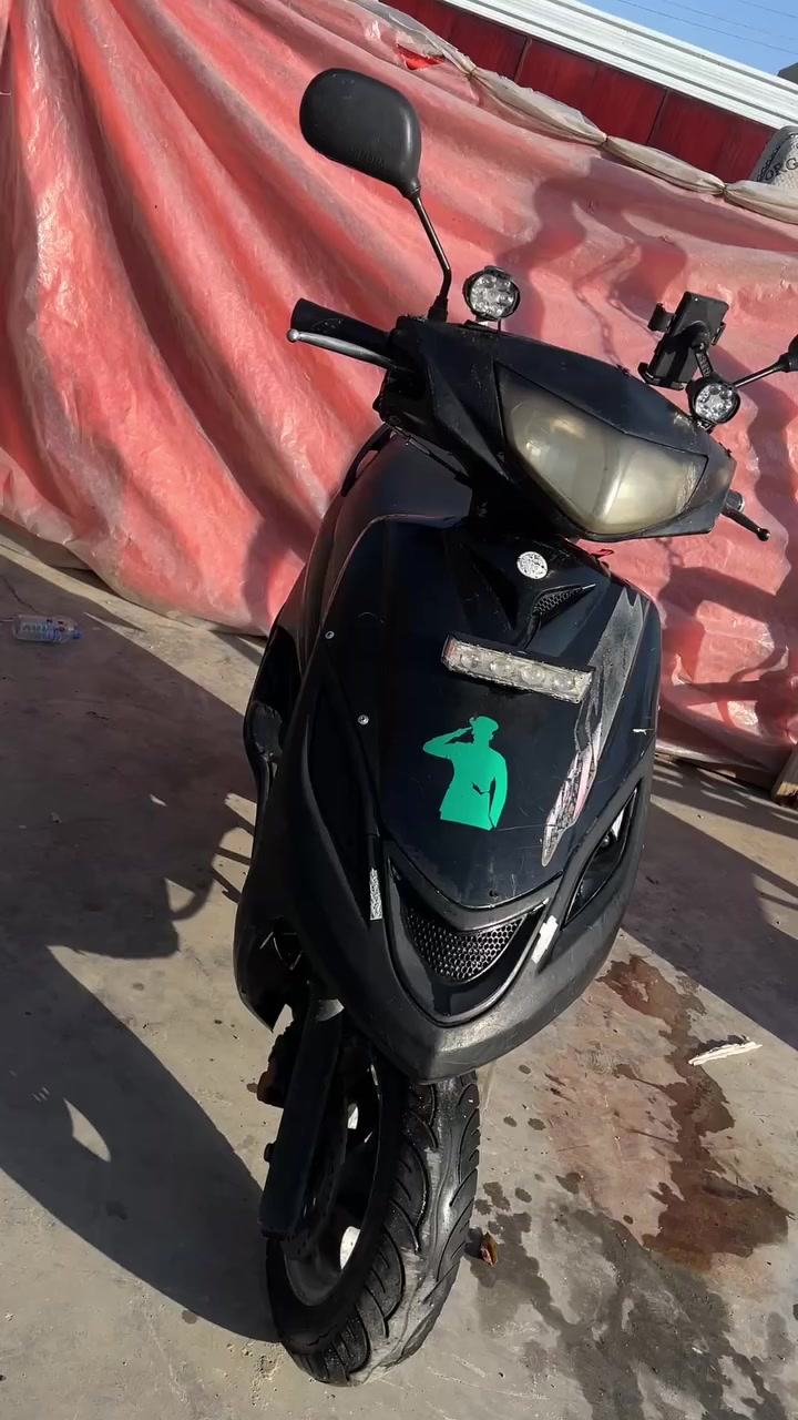 السلام عليكم
ماكس 140 للبيع دراجة تخبل شغالة هندر سلف كاملة اي عيب مابيها مكينة مفتوحة كهربائيات شغالة تجي تفحص وتشوف كدام عينك دراجة احلا من الصور
مكاني بغداد العامرية 

***********
