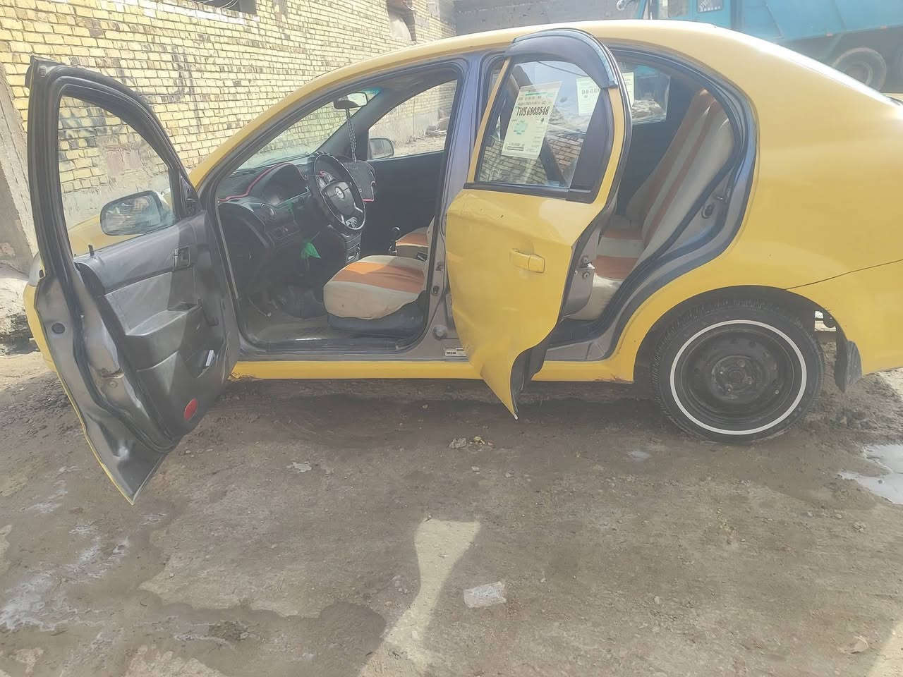 سلام عليكم  فيو البيع موديل 9سيارة مكفولة مكينة فقط بية خيط بخار كير وحدادية تخم تاير مكفولات مصفرة هية وغرامات سعر 40 وبية مجال الشراي يتصل ***********
