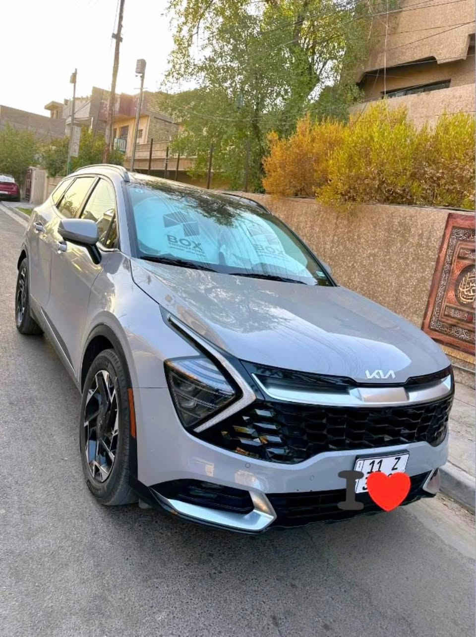 ✨🦅كيا سبورتج sx برستيج 🦅✨
حجم لارج اعلى مواصفات بالسبورتج 1/1 
 موديل 2023  مرقم بغداد  الانكليزي الدولي تحويل مباشر 
اللون اسمنتي  داخل مشمشي مميز 
وارد امريكي حادث خفيف فقط بابين مثل ماموضح بالصوره
بدون دواخل الباقي كفاله عامة  سعرها ✨245 ✨ وبيها مجال للشراي مكان السيارة 📍 بغداد 
 للتواصل والاستفسار 
☎️0773 557 4970

مواصفاتها :-السيارة ماشية 32 فقط 
🍁محرك 2500 
🍁كير 8 نمر 
🍁 بانوراما
🍁بصمة : تشغيل - ابواب - صندوق
🍁صندوق كهرباء
🍁شاشة كبيرة على طول  الدشبول تدعم  ابل كاربلاي واندرويد اوتو وفول تحكمات
🍁كيجات الكترونية متغيرة حسب الوضعيات
🍁انظمة القيادة : سبورت - سمارت - نورمال
🍁كشنات كهرباء فول 
🍁كراسي كهرباء فول تحكم مع كشن امامي خزن ميموري متحرك عند النزول اوتماتيك
🍁اضواء ترحيب عند الاقتراب مع ترحيب داخلي عند الصعود او المغادرة
🍁شحن وايرليس
🍁منافذ تايب سي عدد 3 مع 2 في الكشنات ومنفذ يو اس بي ومنفذ جداحة
🍁 هاند بريك بصمة
🍁اوتو هولد
🍁5 كاميرات 360 مع بالاشارات الجانبية مع وضعيات مختلفة للكاميرات
🍁 فول رادارات امامية وخلفية وجانبية نقطة عمياء وحساسات امامية خلفية 
🍁 تحديد مسار ذكي
🍁قيادة ذاتية ذكية
🍁نقطة عمياء
🍁كروز سرعة
🍁 تدفئة كشنات + تبريد 
🍁سستم صوت 
🍁خزن كشن سائق ميموري 
🍁ويل كب حجم 19 وحساس اطار         
🍁اشاير بالمري
🍁تشغيل عن بعد
🍁شاشة لمس متغيرة لتحكم الميديا او لتبريد
🍁ستيرن فول تحكمات مع تدفئة استيرن 
🍁 اللوان متغير للدشبول و ابواب السيارة
