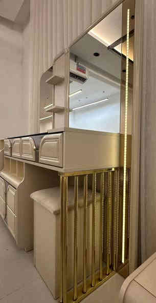 بعض القطع الفنية لاتحتاج الى وصف .😍.
فجمالها ودقة ابداعها يغني عن كل الكلام...,😍
 تركي  اصلي المنشأ بتصميم راقي يحقق كل ما تتمناه🥰
🌷كل هذا تجدوه لدينا🌷

#اثاث_عصري #اثاث_كلاسك #موديلات #فخمه 

✨ مــــجمع  السند يقدم لكم غرف نوم  

        

كل ما هوا جديد ومميز تجدونه  مجمع السند😍

العنوان تكريت شارع الزهور مقابل احمد العبيدي........

          لسنا الوحيدين لكننا الافضل 😍
الاستفسار اكثر يرجى مراسله الصفحه او الاتصال بالأرقام التاليه 
***********

***********
