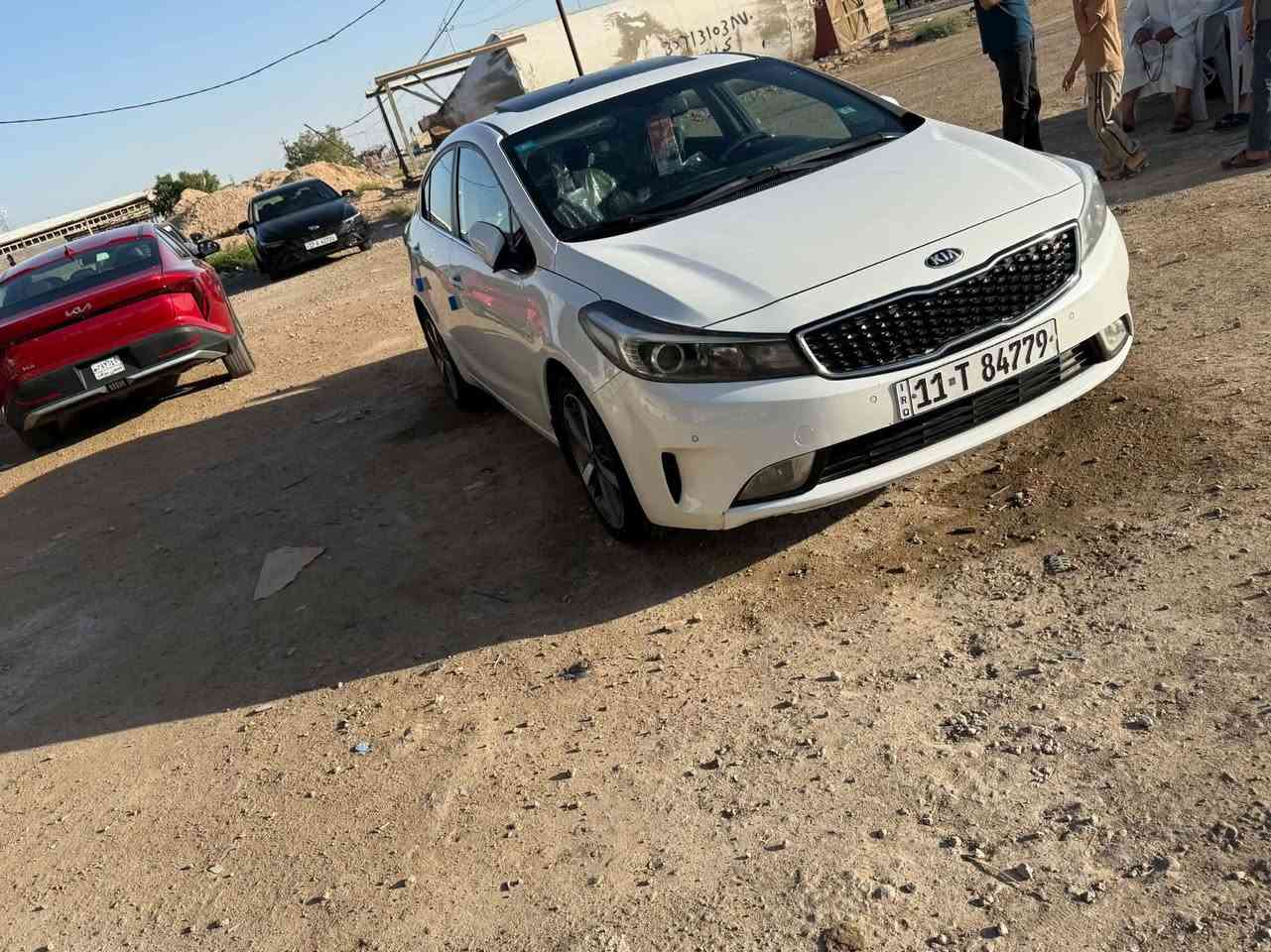 كيا سيراتو مديل ١٧ يراني فول مواصفات
كراسي كهرباء تبريد تدفئه 
شاشة عطلات شاشة تبريد 
كامره لد امامي خلفي 
حساس امامي خلفي 
كرسي ميموري جلد
بصمه عددثنين
ردارات مري قلابه
جنطه ذكيه
ترحيب
ماشيه ١٢٦
كفاله عامه
سعرهة ١٥٠ مكانهة الرميثه
رقم الهاتف ***********
