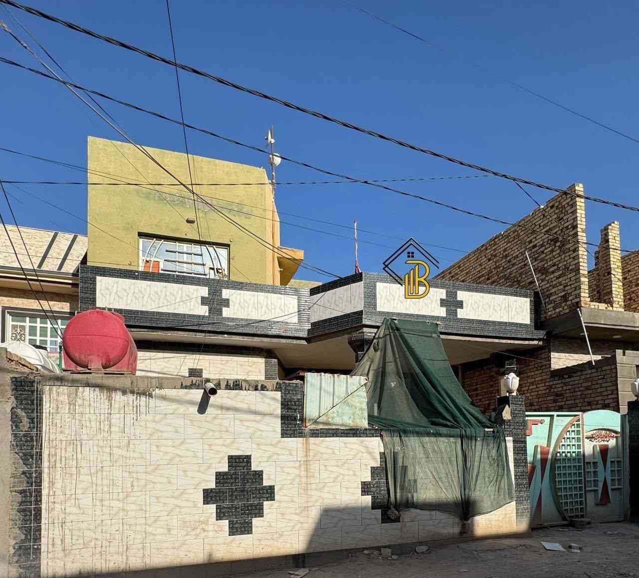 للايجار _ للايجار _ للايجار

🏠دار سكن
__
⭕العنوان: ام الخيل الثالثة
  ⭕قرب مدرسة الاشعاع 
____
🌿طابو صرف
🌿طابقين 
♦️المساحة :200م² 
♦️الواجهة  : 10متر
----------------
تفاصيل الدار 🏠
___
🌿غرف نوم عدد 4
🌿صالة  عدد 2
🌿مطبخ 
🌿استقبال 
🌿مجمع صحي
                ____
للأستفسار الاتصال على📲
قسم الايجارات📠
***********📱
