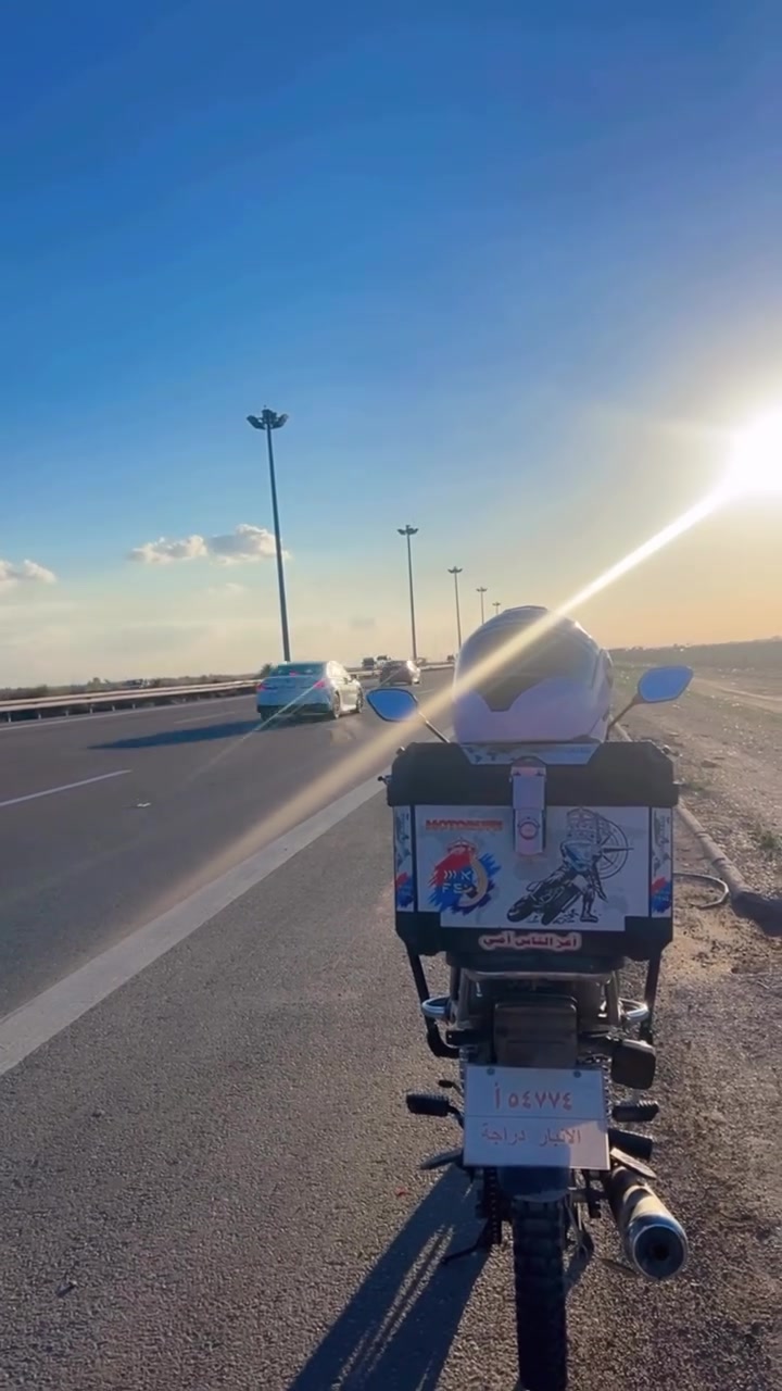 من رخصت الادمن  
دراجه ايرانيه للبيع مرقمه سنويه موديل 23 محدثه 24
الدراجه عله ايدي حته واصل بيهه لبغداد تايرات جدد امامي وخلفي دهن كله اصلي اديرلهه الدراجه ماخذهه من صديقي بسمه هوه تريد يحولهه بسمك تريد يسويلك وكاله الدراجه رايدهه مليون و300بيهه مجال قليل  ىمكاني الفلوجه  للتواصل *********** واتساب موجود
