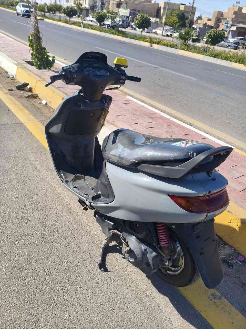 سلام عليكم دراجة فراشه للبيع مفتوحه دراجة كامله من كل نواحي مامتعوبه من لشغل للبيت السعر 375 وبيه مجال عنواني كربلاء قرب فلكت الثوره رقمي ***********
