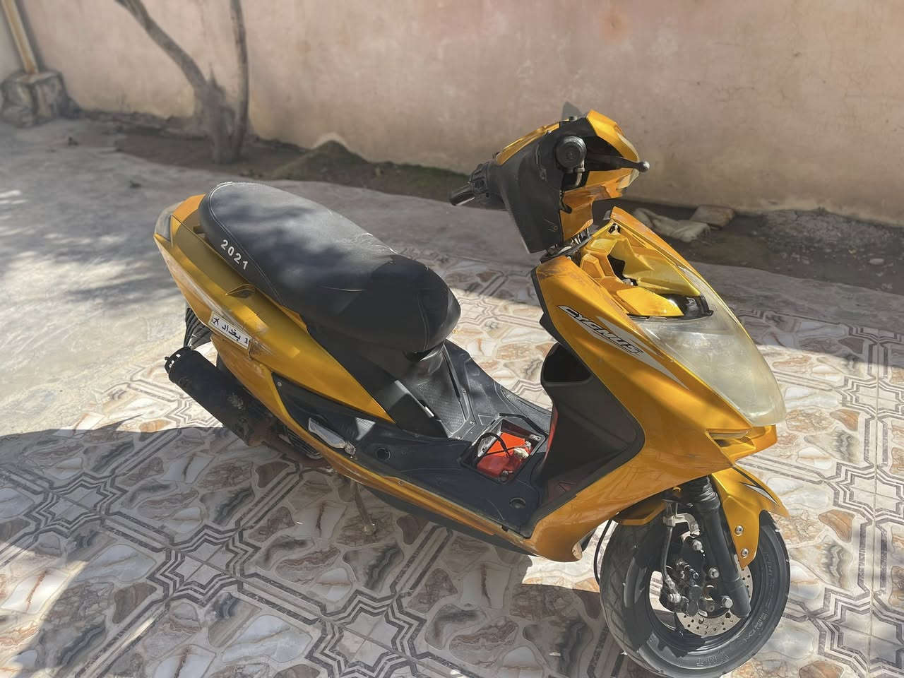 سكنس ٢٠٢١ للبيع بسعر ٣٠٠وبي مجال  الي ايريد يتواصل  هاذا رقمي ***********
