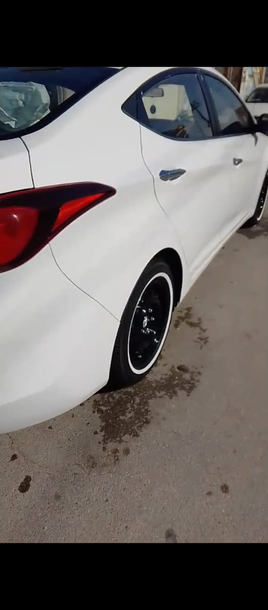 سلام عليكم النترا مديل 16 بيها بارد قليل رقم بغداد باسمي سياره فول ماعده بصمه وجلد سعر خاص ***********
