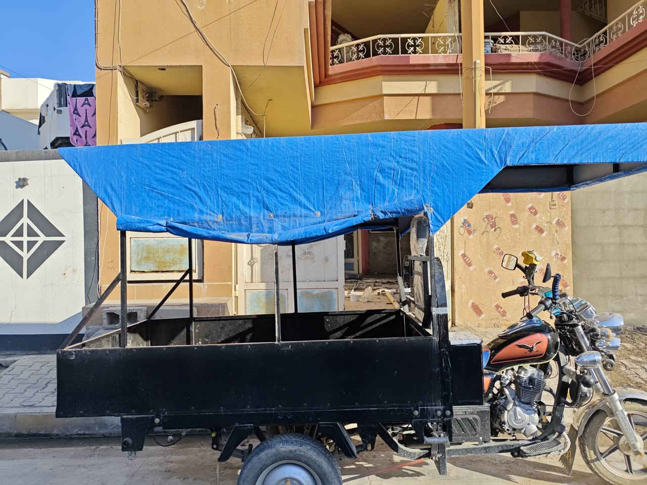 سلام عليكم جنج للبيع كامل جاهز وجديد
سعر 150مكاني كركوك حي العسكري رقم موبايل 
***********
