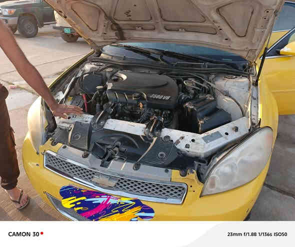 سلام عليكم شوفر ليت انبالاء ٢٠١١رقم ديالى سيارة خير من الله جاهزه حدادية80%تخم تاير جديد  رقم جديد دولي بسمي تحويل او مكاتبة رايده ٦٥وبيه مجال بصيط ***********
